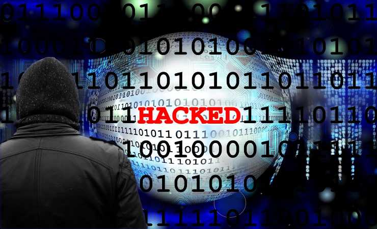 Hacked Attacco Hacker (Pixabay)