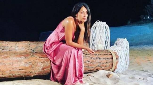 Temptation Island: Raffaella Mennoia i segreti del contratto che firmano le coppie!