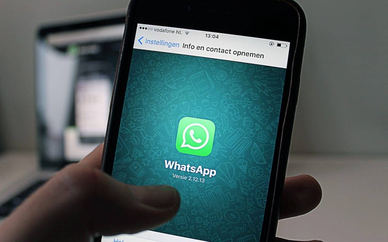 WhatsApp su quattro dispositivi