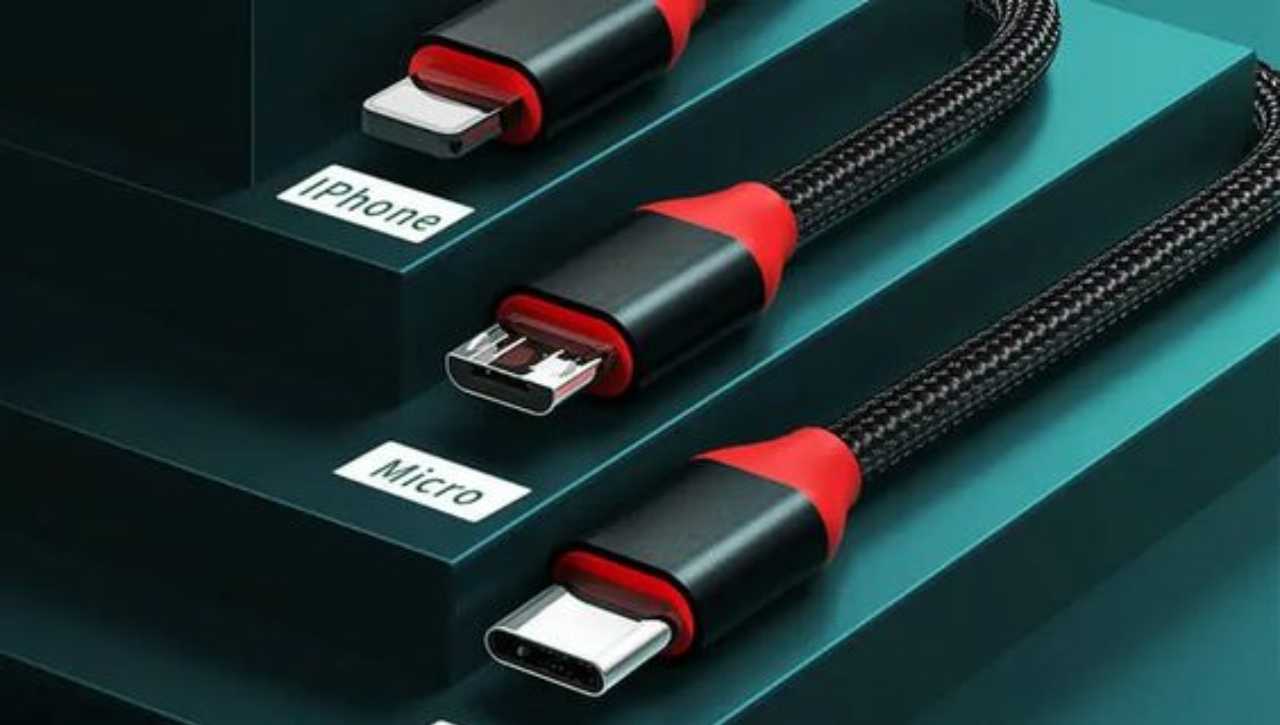 La spunta lo standard USB Type C, il nuovo standard per ricarica dispositivi scelto dalla UE