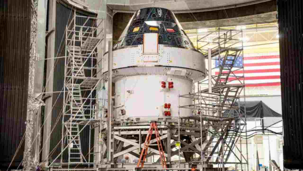 La NASA sta terminando il mega razzo per tornare sulla Luna, a quando l'evento?