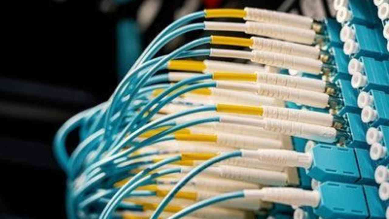 Goduria dei gamers: una fibra ottica tutta loro da 2,5 GB/s solo per chi gioca sul serio