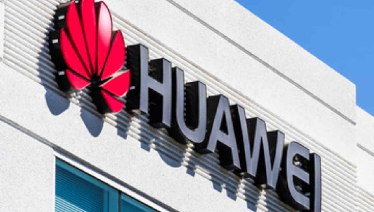 Ban Huawei: trovata una strada per aggirare il decreto di Biden