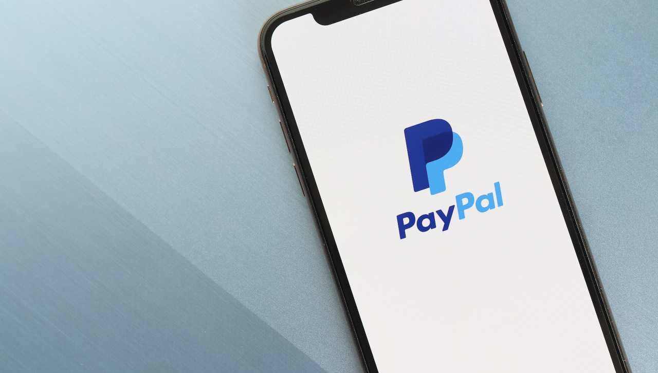 PayPal introduce i pagamenti a rate e lo fa col tasso zero: addio a finanziarie