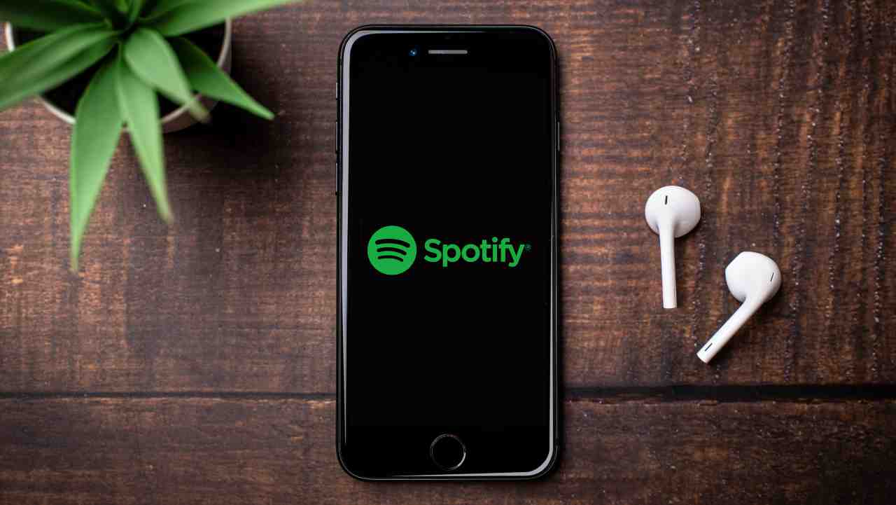Spotify introduce i testi, una nuova gradita funzione per tutti gli utenti