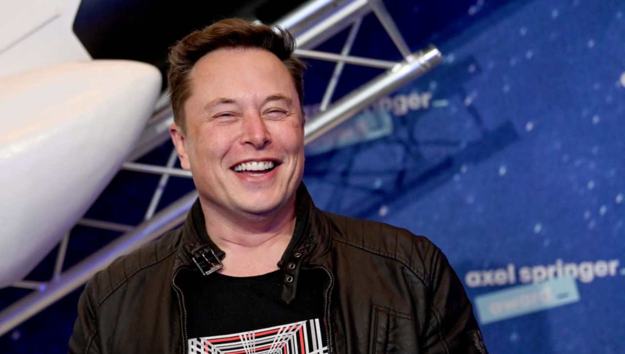 Follie da miliardari: Elon Musk cambierà lavoro cercando successo come influencer