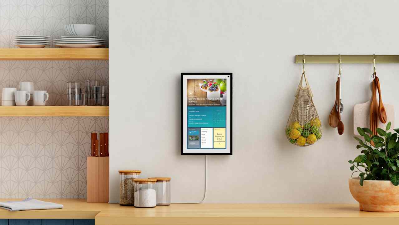 Amazon Echo Show 15: ora diventa una parte importante della nostra casa e potremmo anche appenderlo