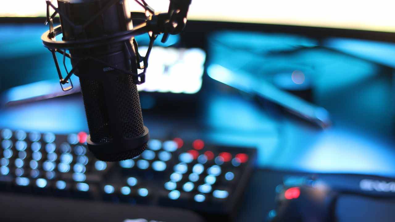 Twitch e la polemica del tetto d'orario per gli streamer: problemi di salute mentale 