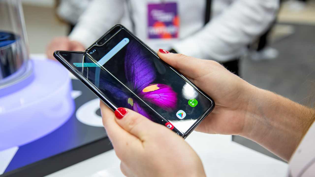 Samsung deposita un nuovo brevetto per i Galaxy Note con S Pen e display scorrevole