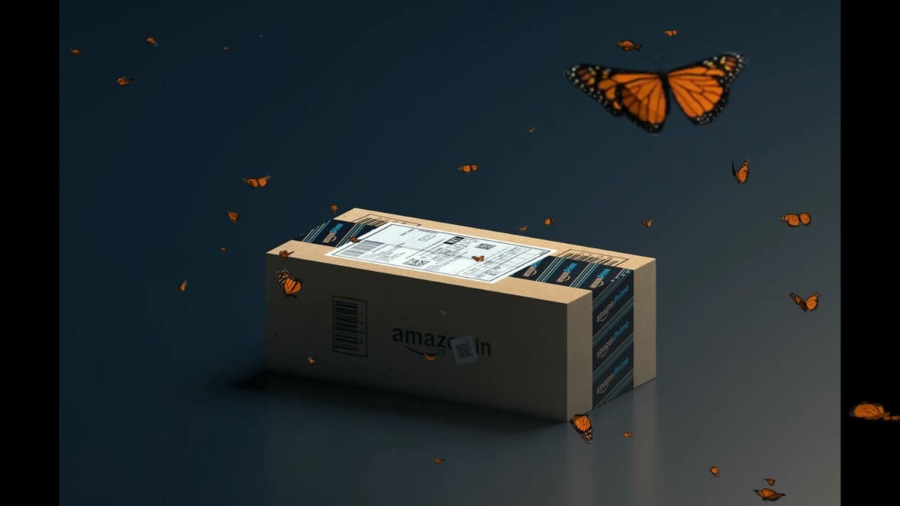 pacco amazon con farfalle