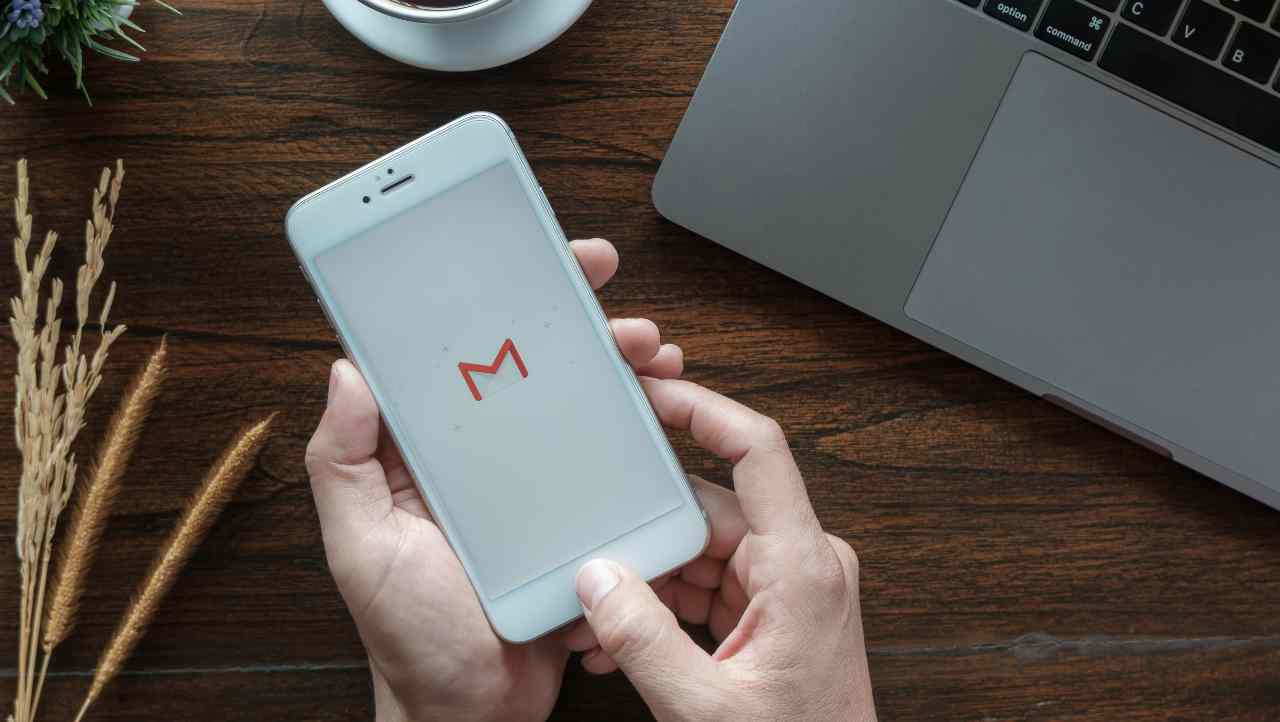 Gmail mostra la sua nuova interfaccia grafica: ecco come abilitarla
