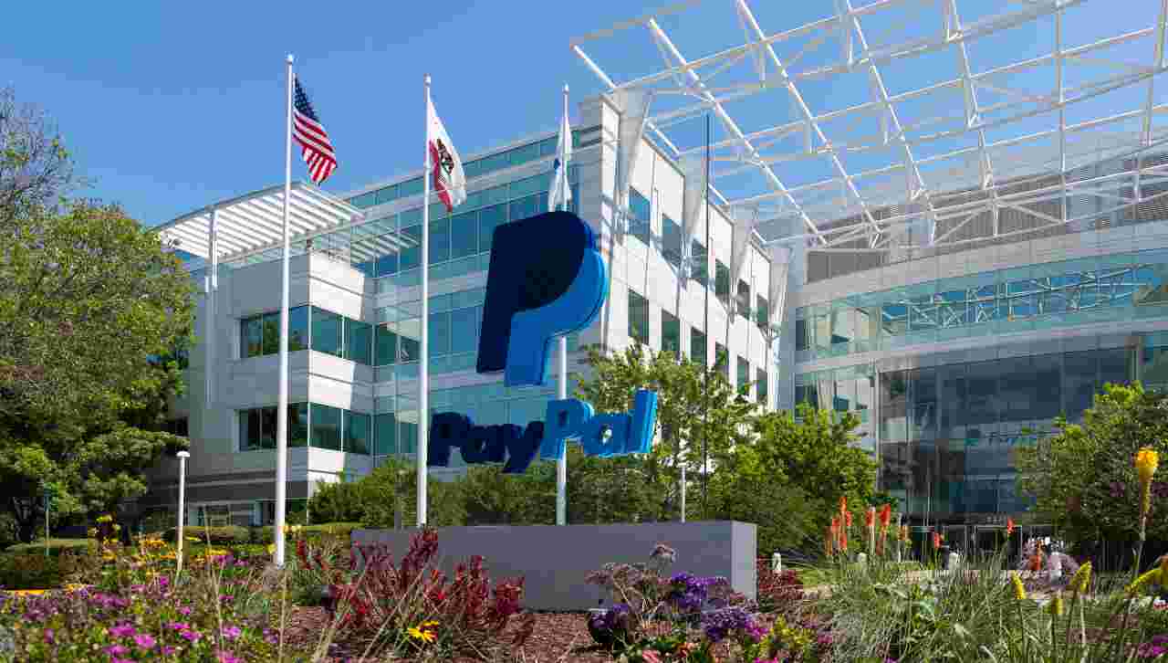 PayPal sempre più utile, dai pagamenti Online alla PA: da ora sarà possibile pagarci anche multe, bolli e tasse