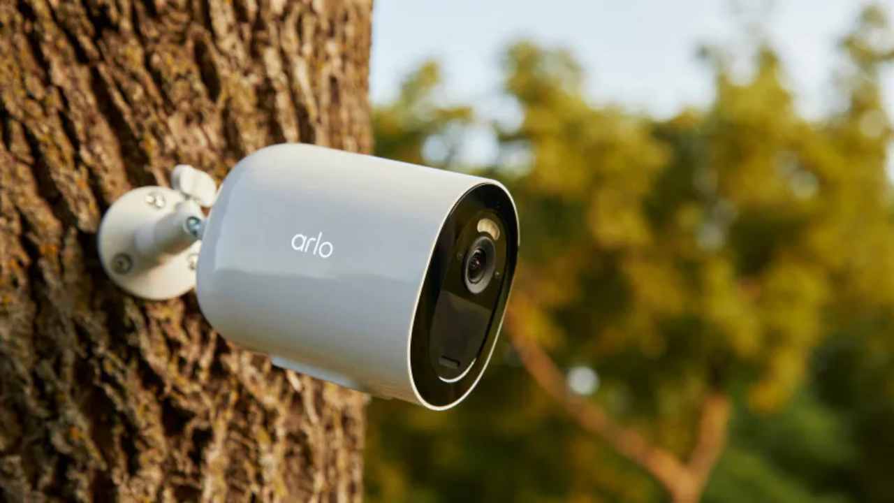 telecamere di sicurezza: Arlo Go 2 ora è Wi-Fi, 4G,e con GPS per non smarrirla mai