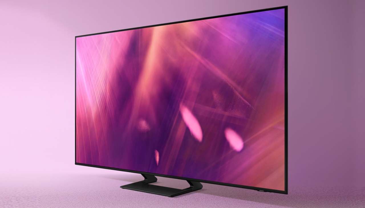 Samsung sconto il suo Smart Tv top di gamma: ora lo paghi la metà