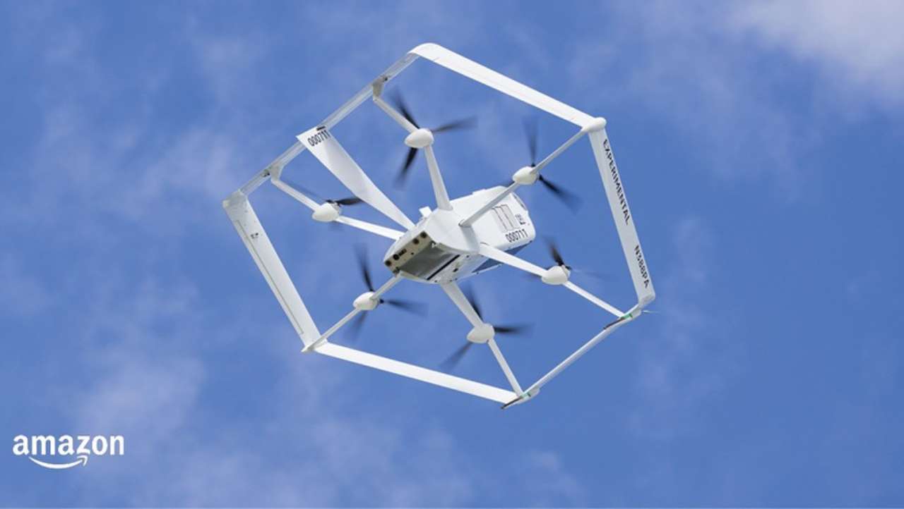 Amazon Prime Air, i droni corrieri si mettono all'opera