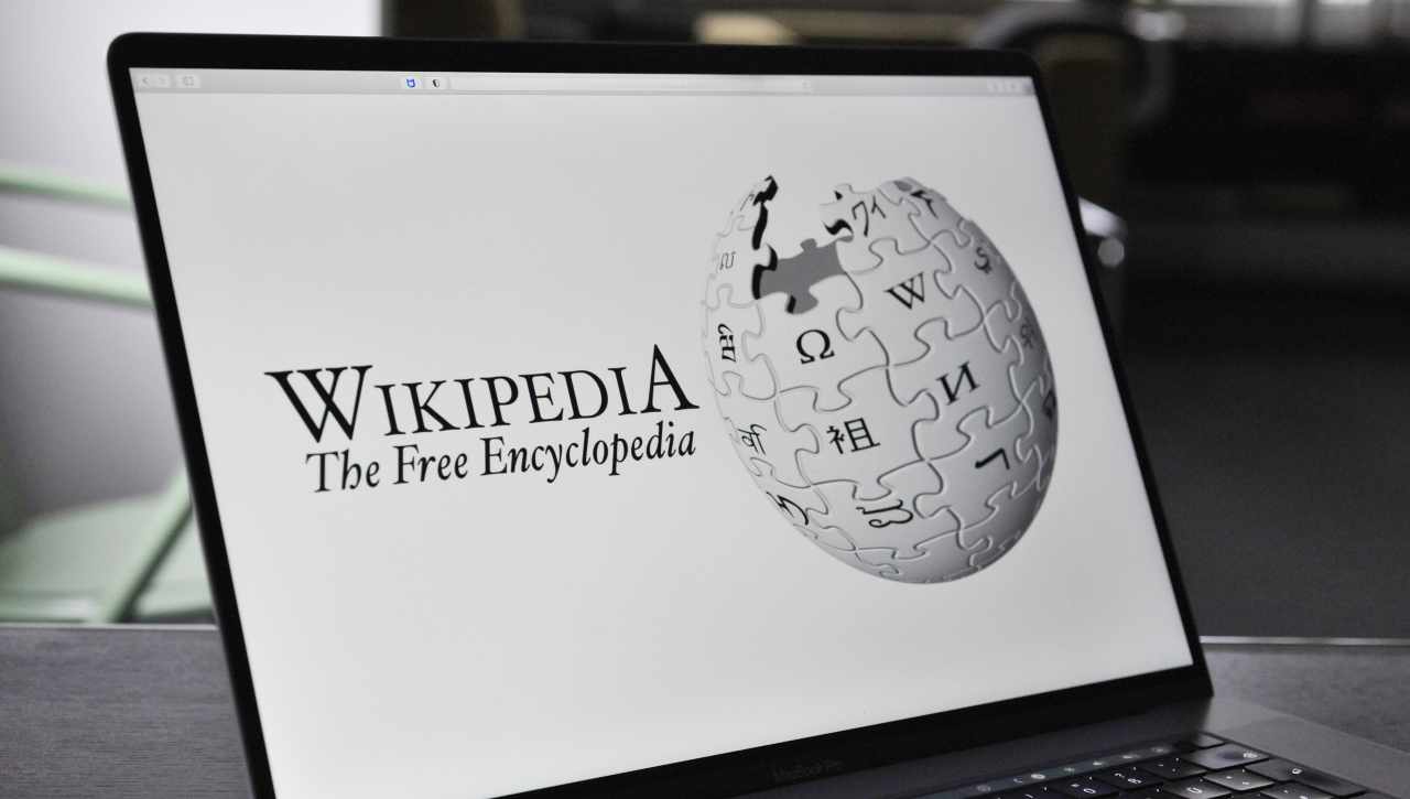 Wikipedia attaccata dalla Russia, ma l'enciclopedia non tace