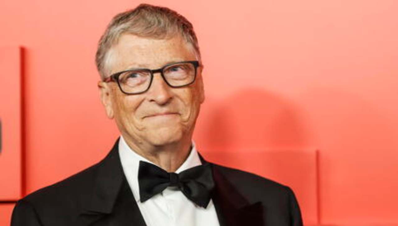 Bill Gates rinuncia a tutti i suoi soldi per donarli in beneficienza: ecco il progetto