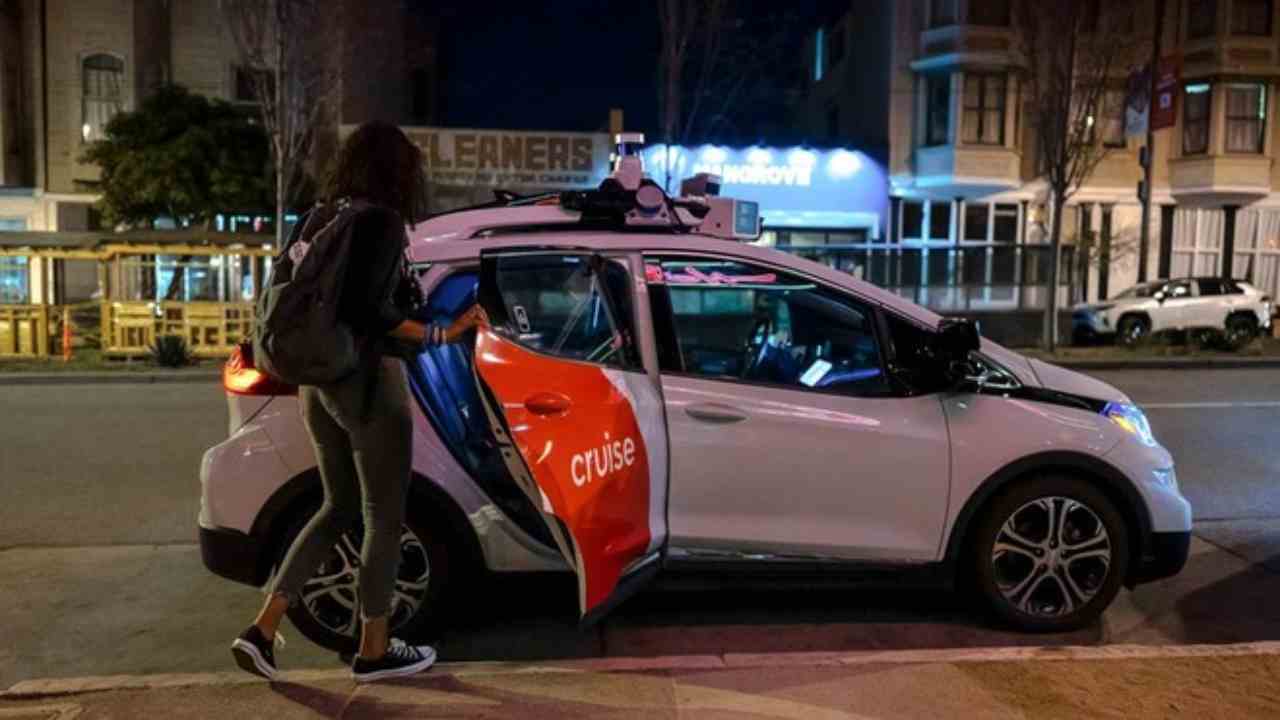 San Francisco nel panico, a causa del blocco totale dei robotaxi: problemi per Cruise?