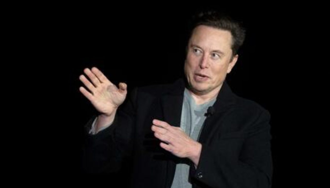 Elon Musk nel mondo del gossip, il magnate avrebbe comprato il Manchester United, qual è la verità?