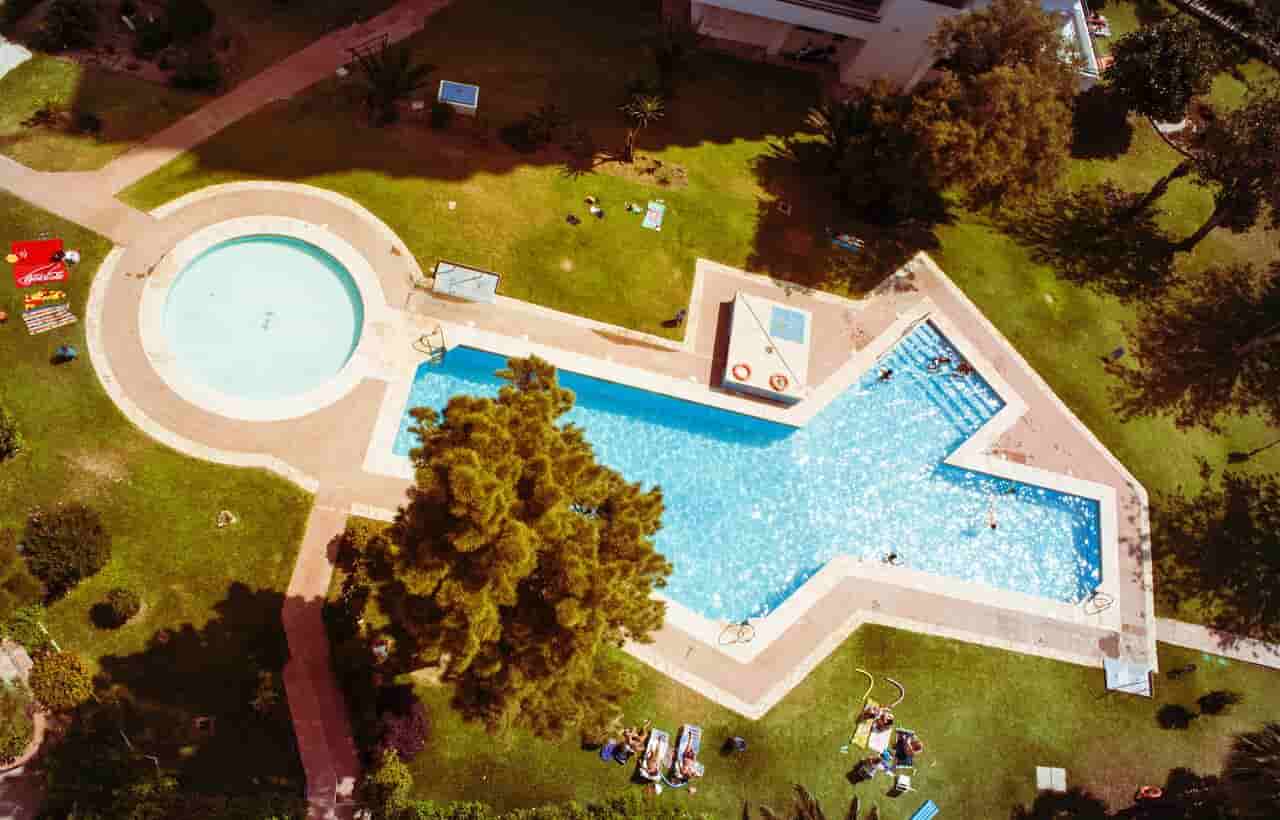 foto aerea piscina