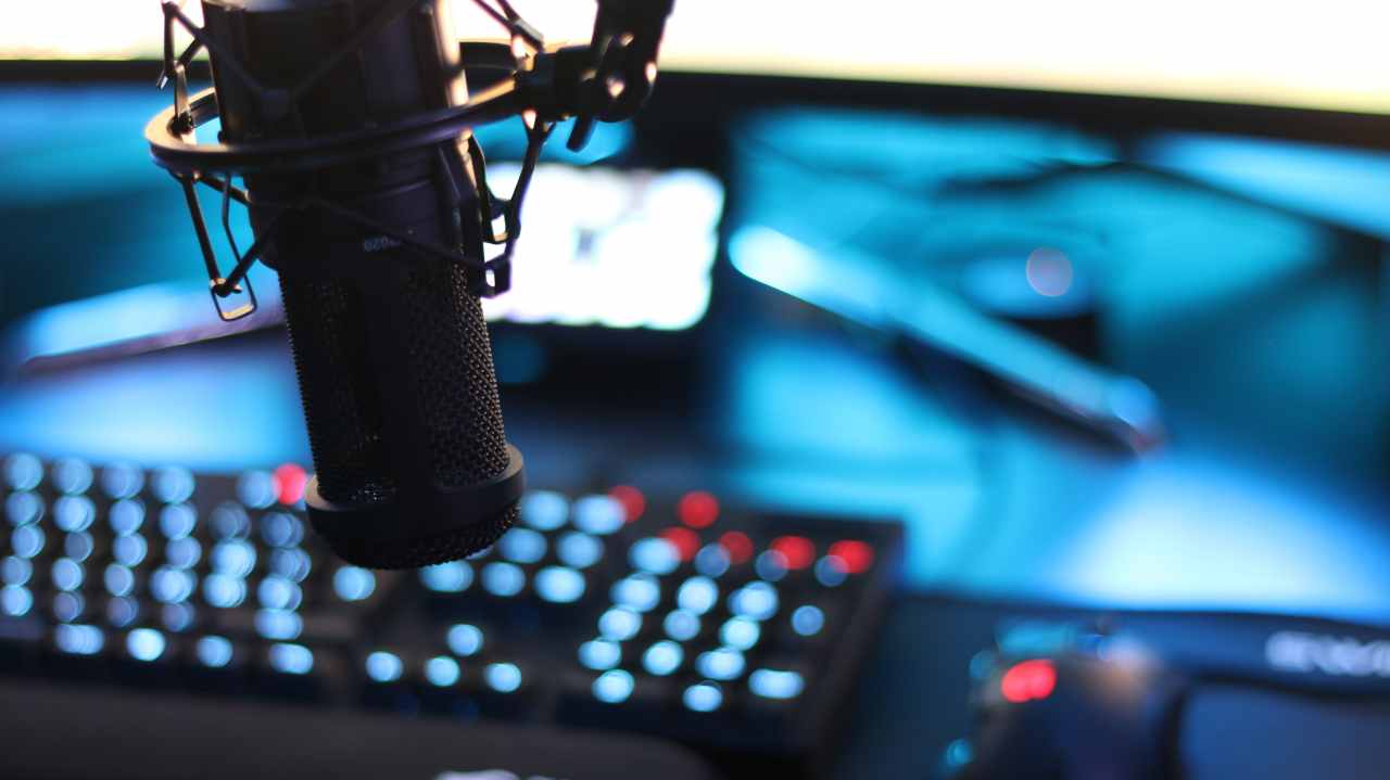 Streamer vittima di swatting su Twitch: la causa è la sua transessualità? Tutte le risposte sull'accaduto