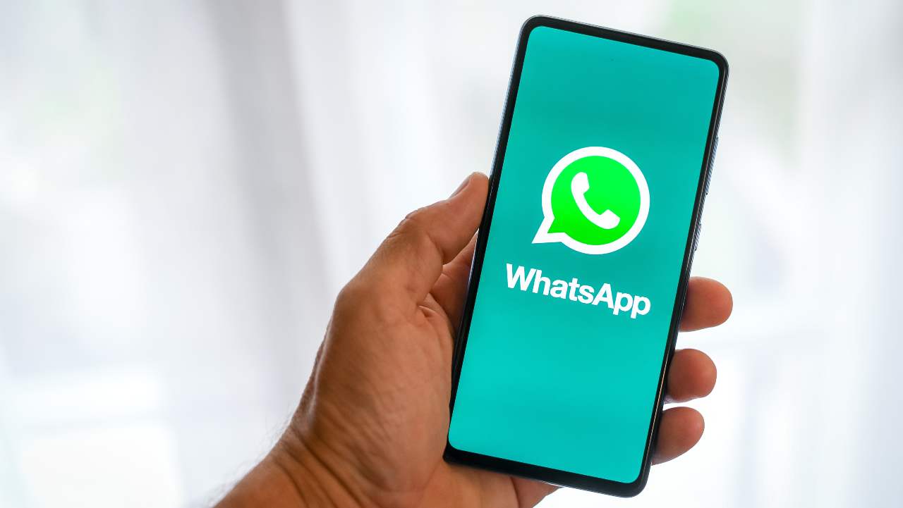 Su WhatsApp, grazie all'ultimo aggiornamento, i gruppi cambiano totalmente: gli utenti sono entusiasti