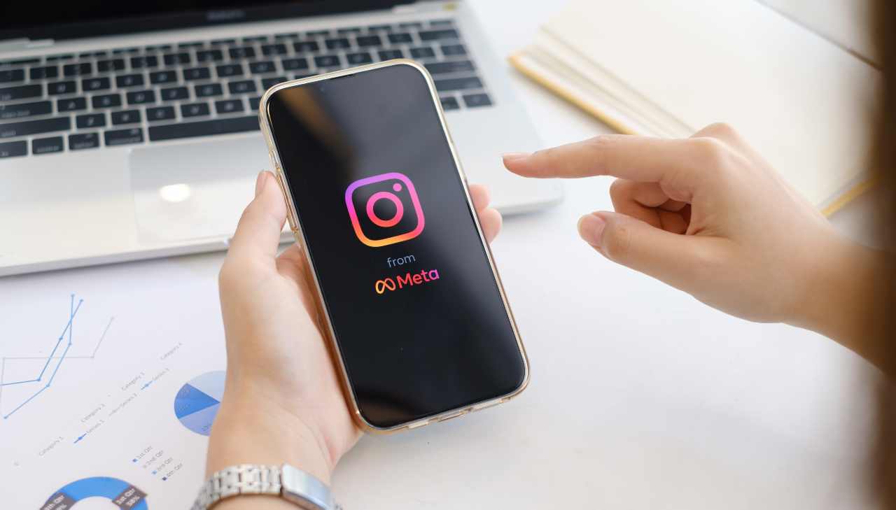 "Instagram ti piace, ma non vuoi farti trovare da alcune persone? Ecco come oscurare quelle ""scomode"""