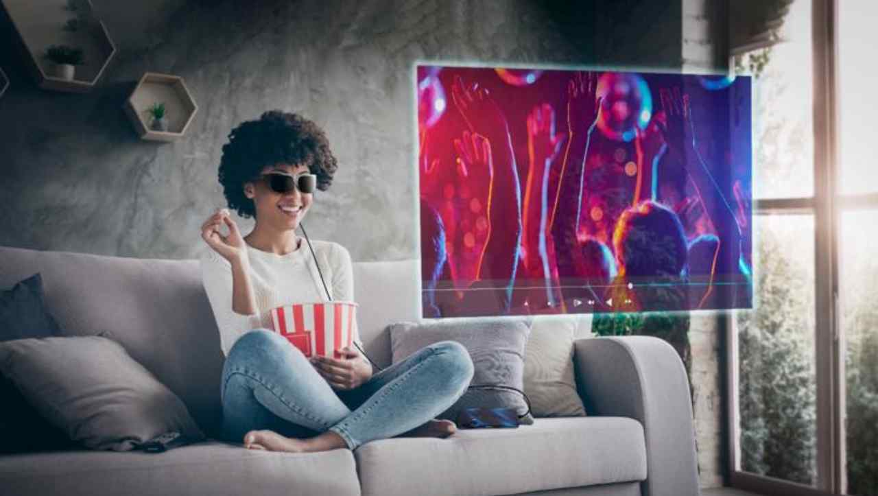 Lenovo Glasses T1 farà la differenza: giochi e film direttamente sugli occhiali, sembra fantastico