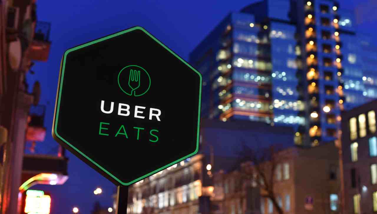 Uber Eats ci mostra il futuro del delivery con Nuro e i suoi mezzi a guida autonoma