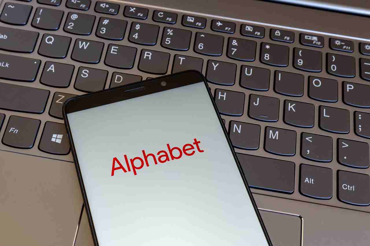 Alphabet, controllante di Google - Androiditaly.com 20221004