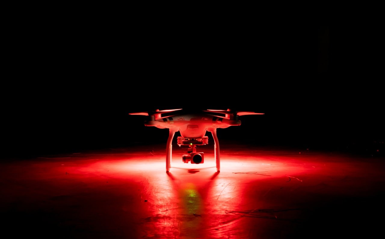 drone luce rossa
