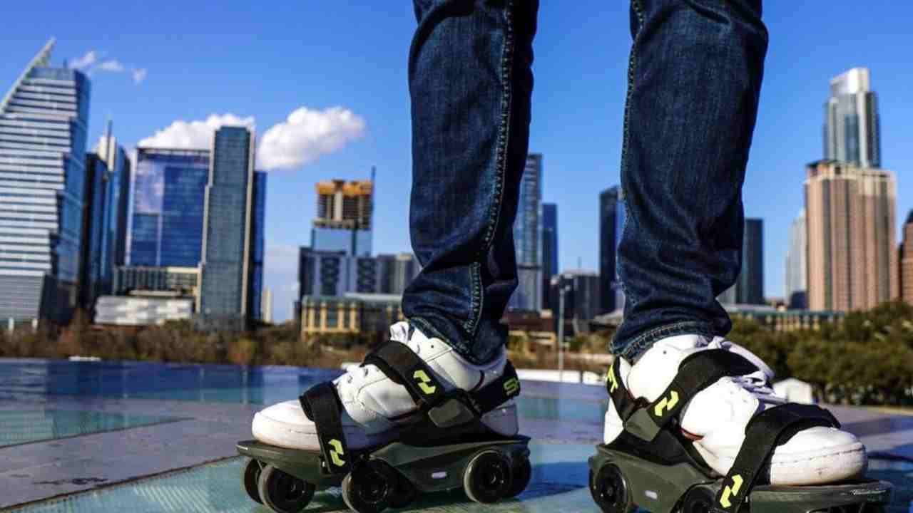 Scarpe super tech, incrementano la velocità di camminata del 250%: il progetto è incredibile