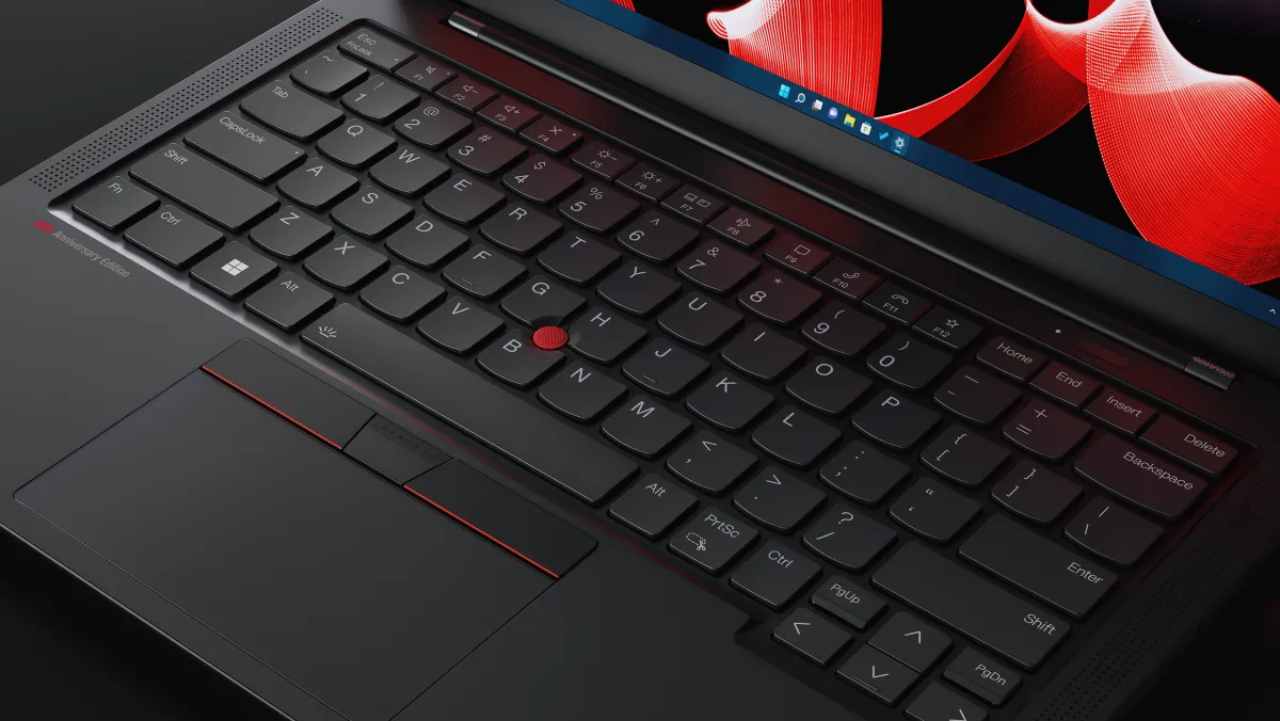 Lenovo festeggia con il ThinkPad 30th Anniversary Edition, solo 5000 esemplari disponibili, sarà un pezzo da collezione