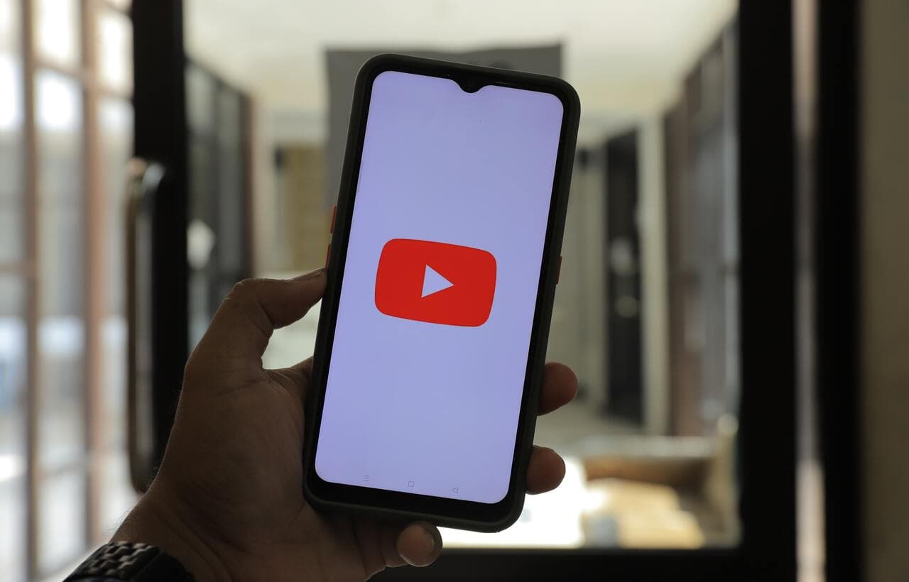 youtube schermata telefono