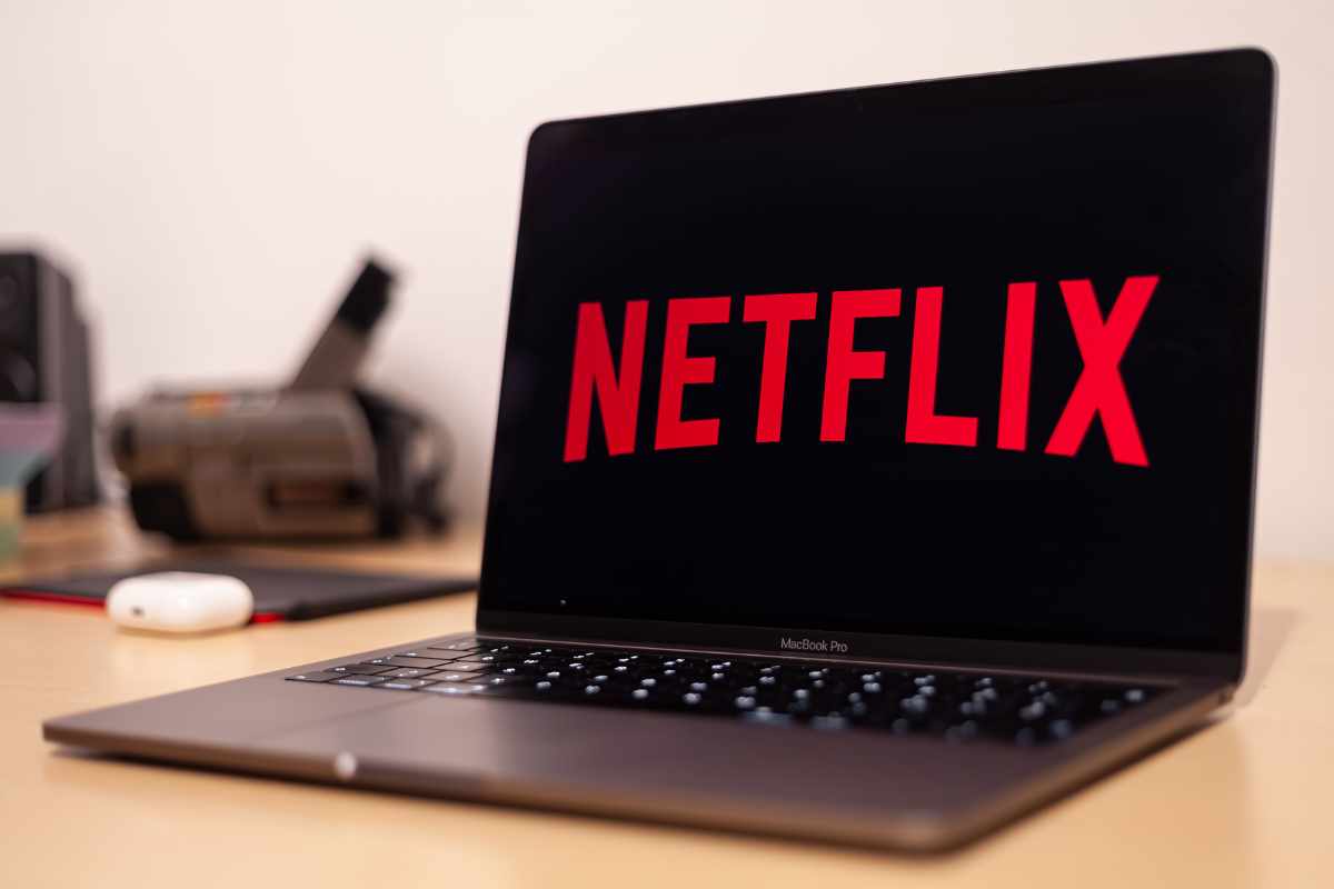 Guardare film Netflix senza connessione
